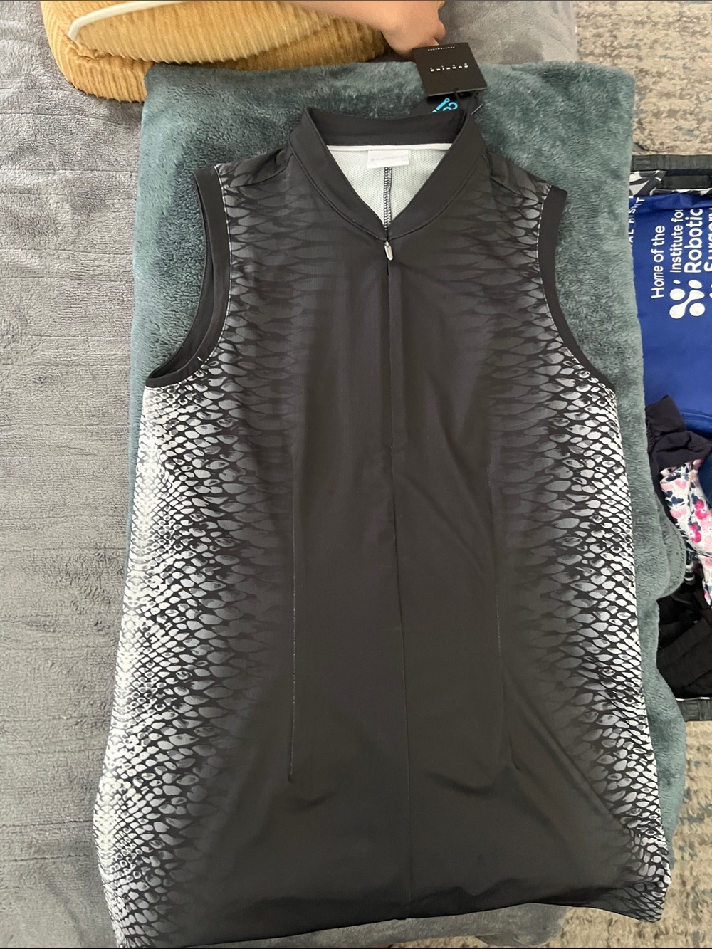 Sleeveless Black & Gray Patterned Camisole
